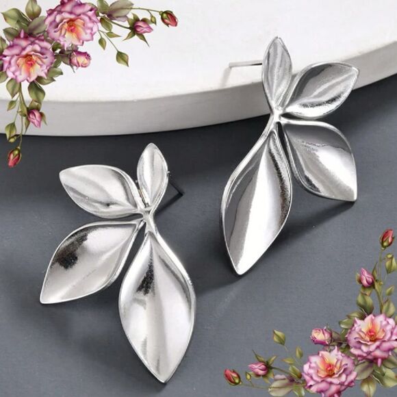 Flower Design Stud Earrings, Stainless Steel Jewelry - Picture 1 of 10